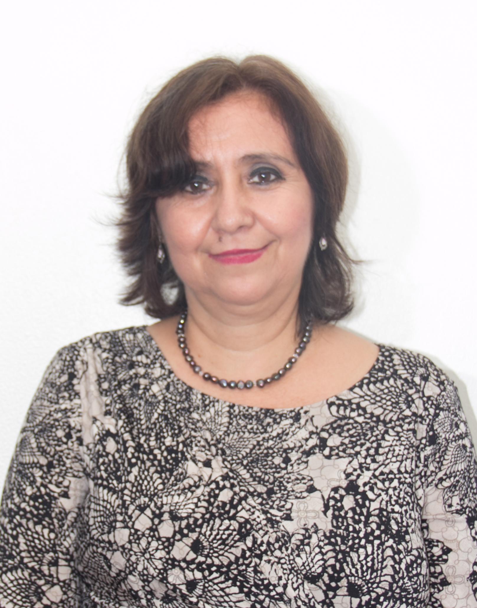 Dra. Evelyn Yanett Cruz